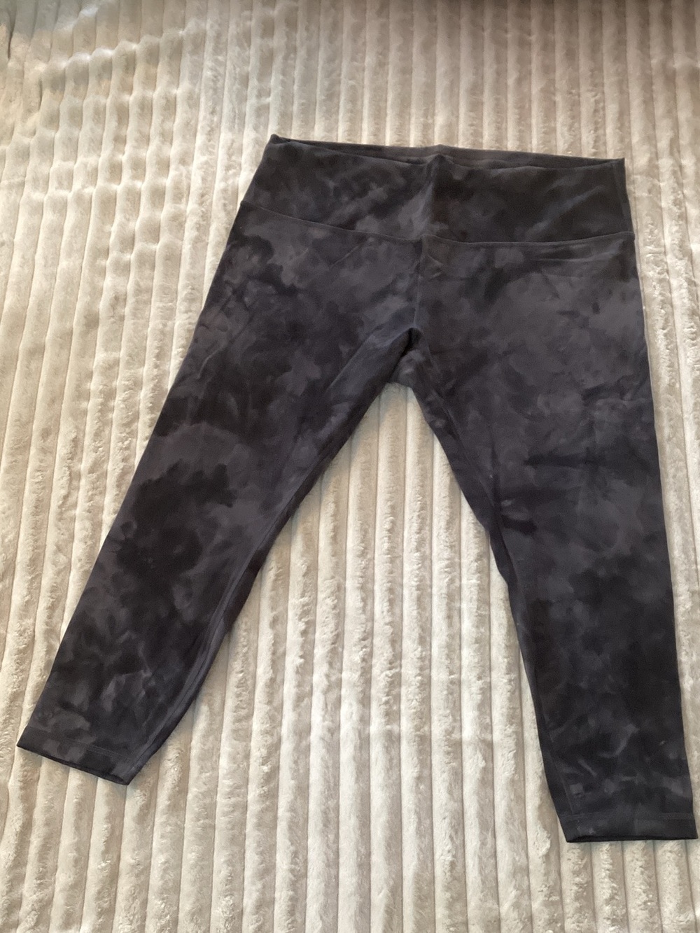 lululemon athletica Black Marble Capri Leggings